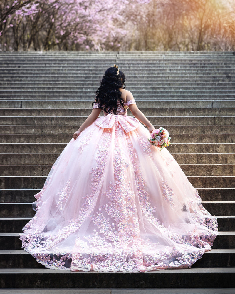 15/16 Sweet Birthday Photoshoot Outside